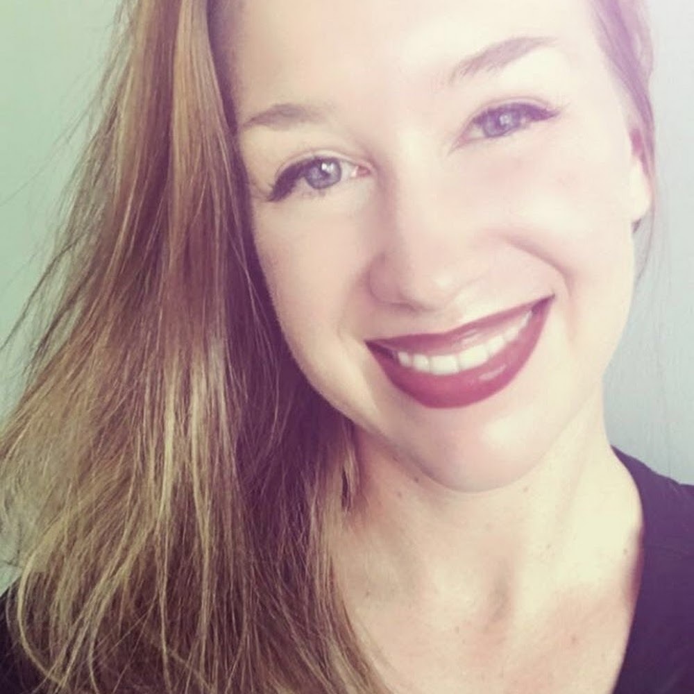 Meet your Posher, Emilee